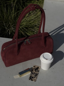 Linea burgundowa.webp