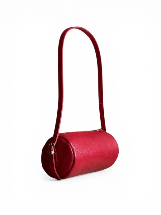 Torebka tuba skórzana czerwona mała na ramię do ręki Venasti tubalny kształt 3.webp