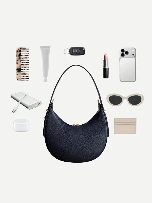 Torebka skórzana granatowa navy blue półksiężyc na ramię minimalistyczna MOON Venasti.webp